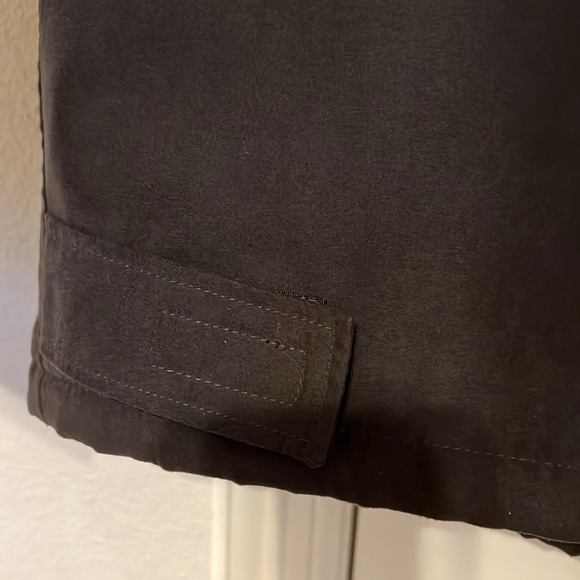 Black lined coat with faux fur collar - Picture 7 of 7